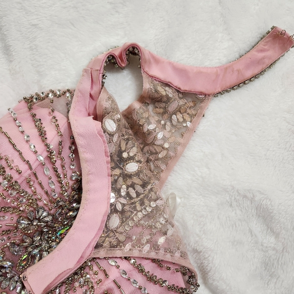 Ava Presley Light Pink Rhinestone Open-Back Prom Halter Dress Size 4 - Picture 8 of 12